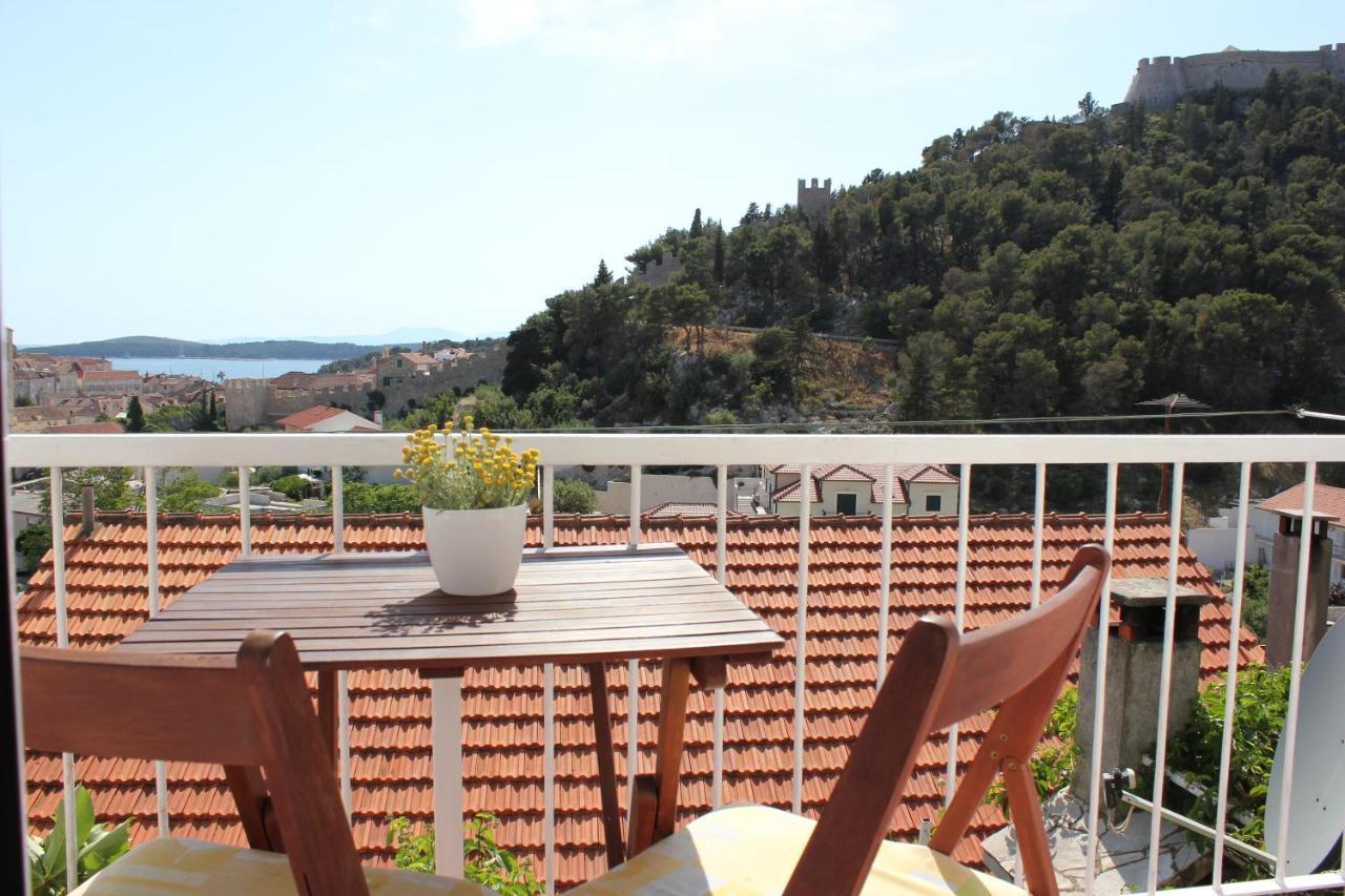 Guest House Vuljan Hvar Town Exterior foto